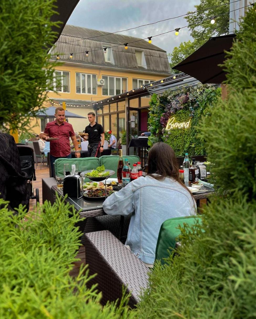 Hotel Vila Bomond Edinet Zewnętrze zdjęcie